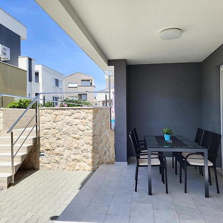 Villa Lumada Pool Apartments Novalja Exterior photo